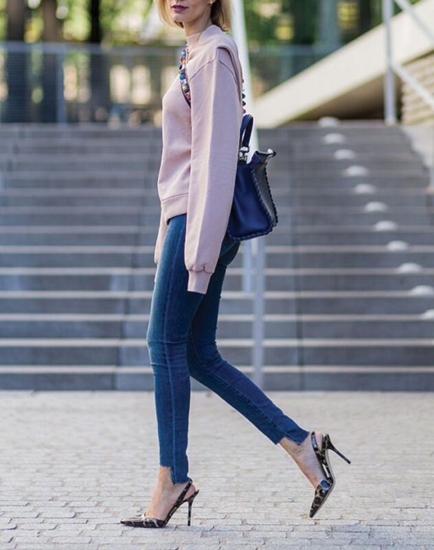 sweatshirt jeans heels